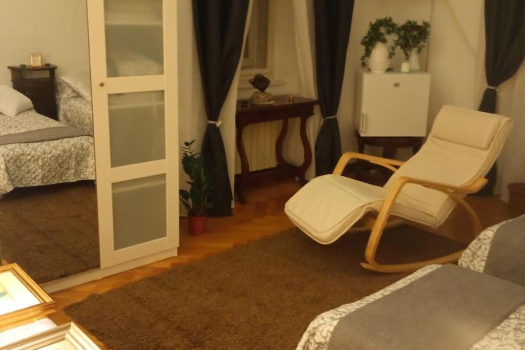 Apartament La Casa Di Lu Triest Zewnętrze zdjęcie